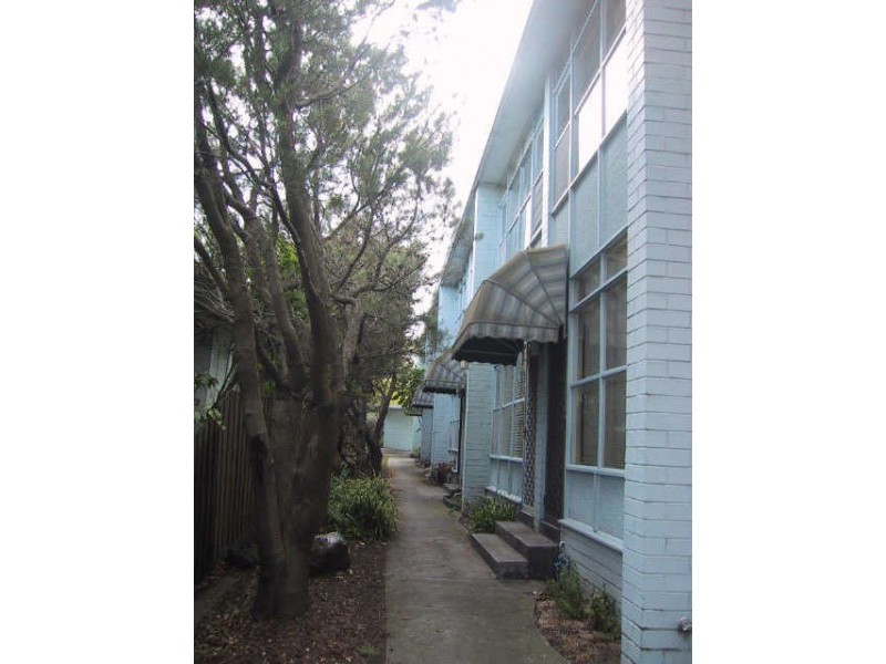 8/11  Murrumbeena Road, Murrumbeena VIC 3163