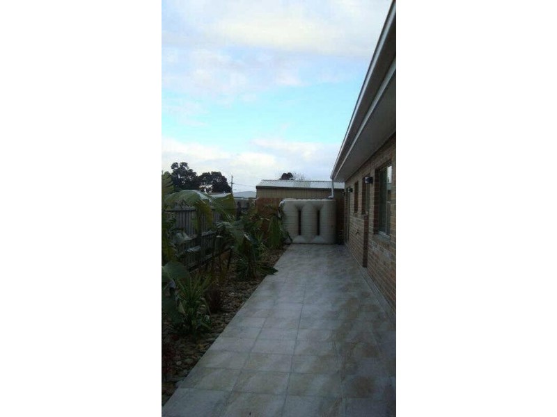 2/11 Grandview Grove, Carnegie VIC 3163