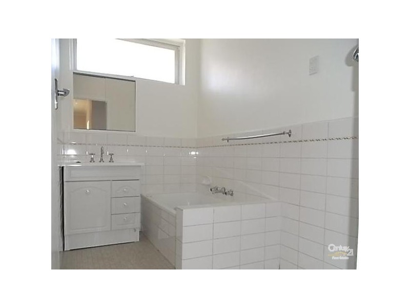 8/3 Rosedale Avenue, Glen Huntly VIC 3163