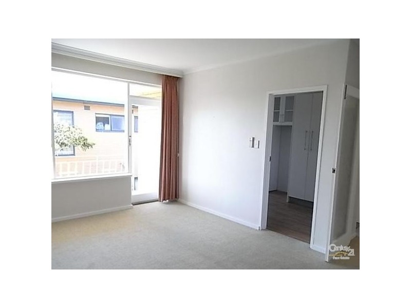 8/3 Rosedale Avenue, Glen Huntly VIC 3163