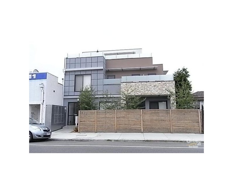 8/329 Neerim Road, Carnegie VIC 3163