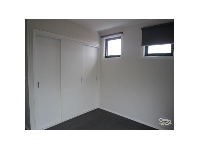 8/329 Neerim Road, Carnegie VIC 3163