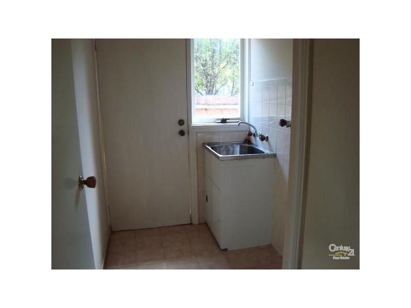 2/30 Woornack Road, Carnegie VIC 3163