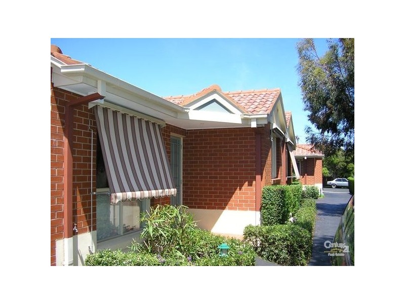 3/8 Rosella Street, Murrumbeena VIC 3163