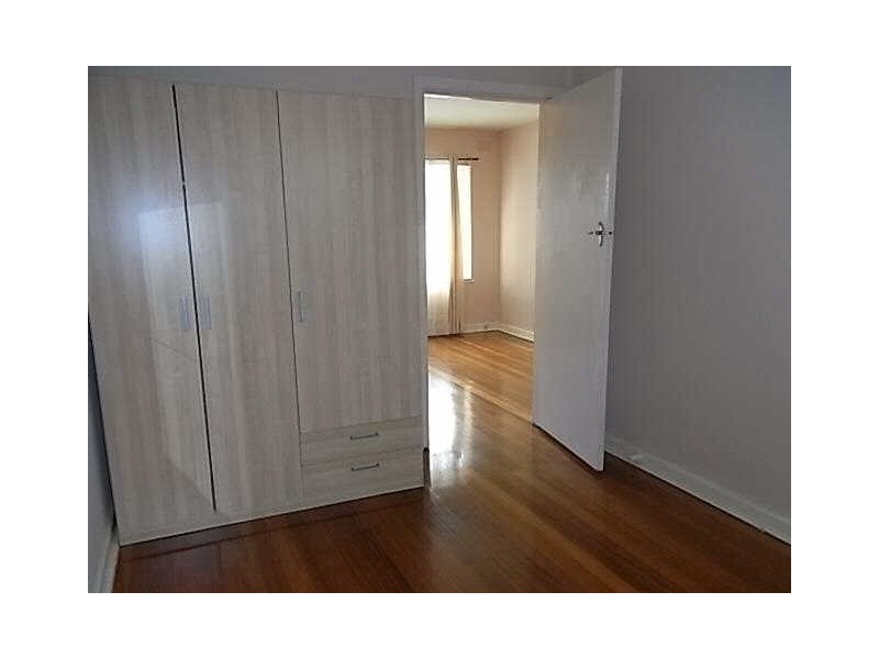 2/1  Looker Street, Murrumbeena VIC 3163