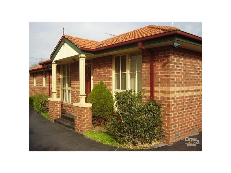 2/4 Doris Street, Murrumbeena VIC 3163