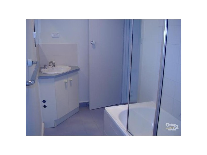 5/3c Innellan Road, Murrumbeena VIC 3163