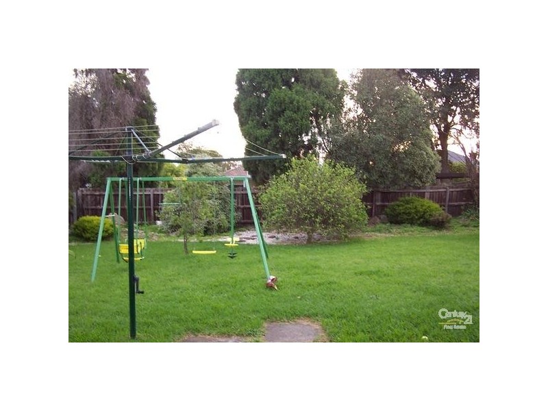 19 Brine Street, Hughesdale VIC 3166