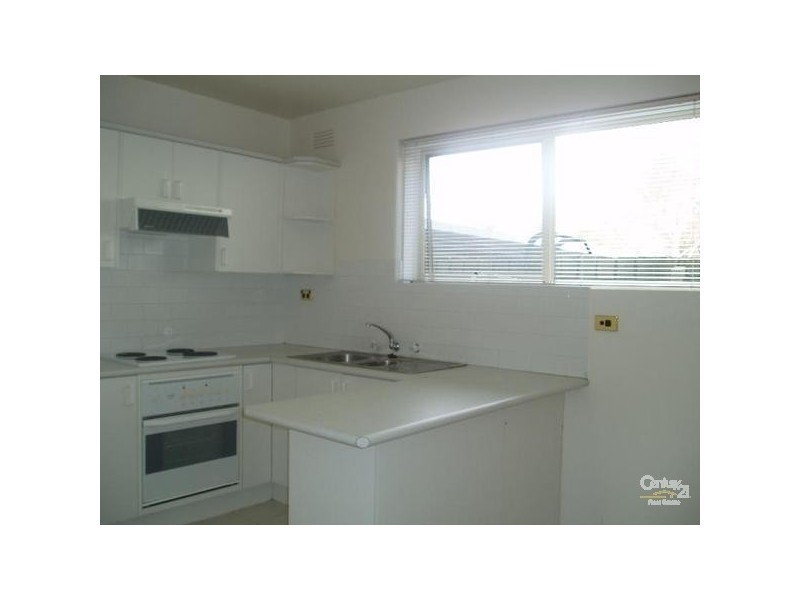 4/32 Madden Avenue, Carnegie VIC 3163