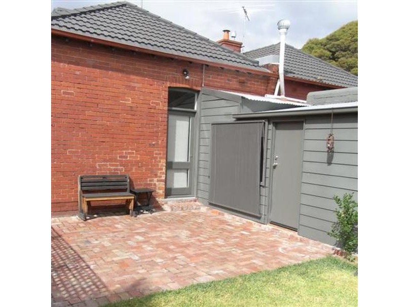 21 Normanby Road, Caulfield North VIC 3161