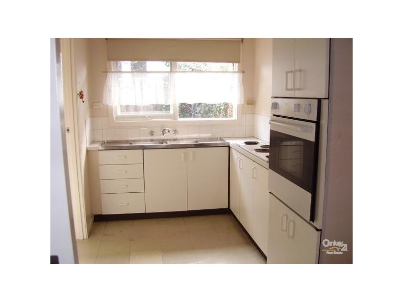 13/7 Gnarwyn Road, Carnegie VIC 3163