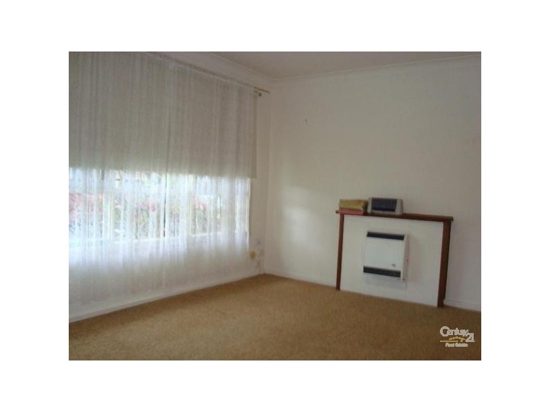 11/28 Coorigil Road, Carnegie VIC 3163