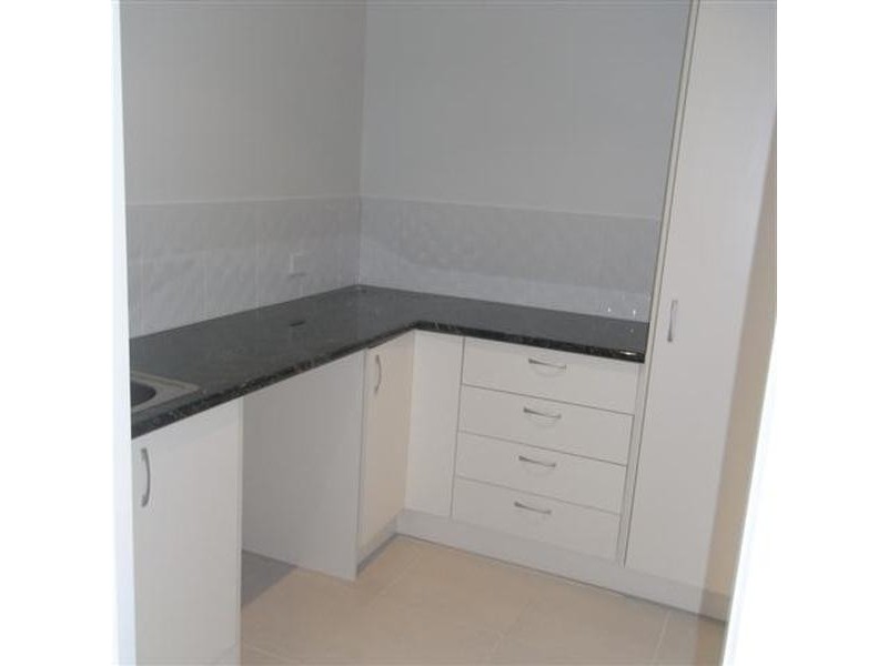 2/73 Waverley Road, Chadstone VIC 3148