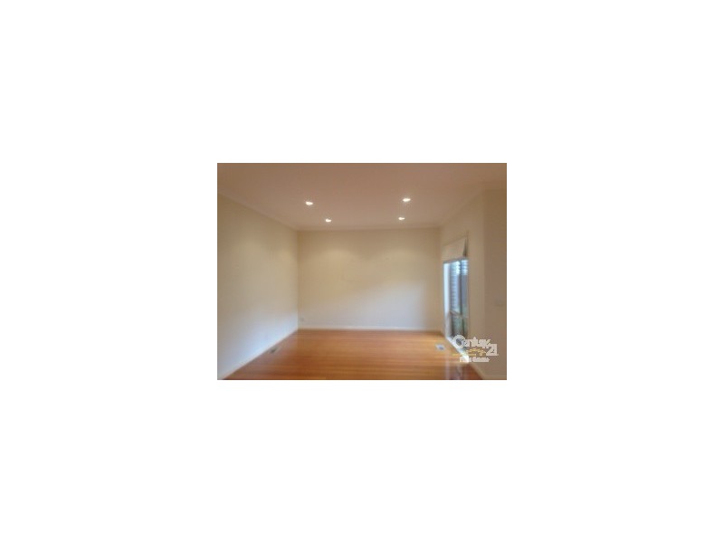 1/112 Truganini, Carnegie VIC 3163