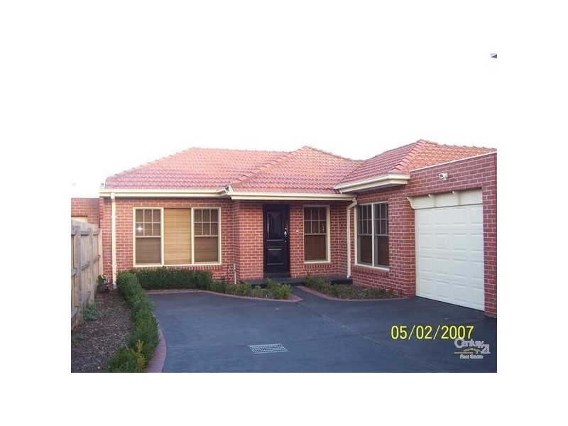 6B Yendon Road, Carnegie VIC 3163