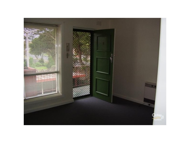 8/161 Oakleigh Road, Carnegie VIC 3163