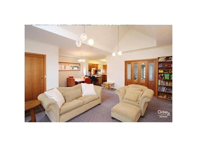 196 Koornang Road, Carnegie VIC 3163