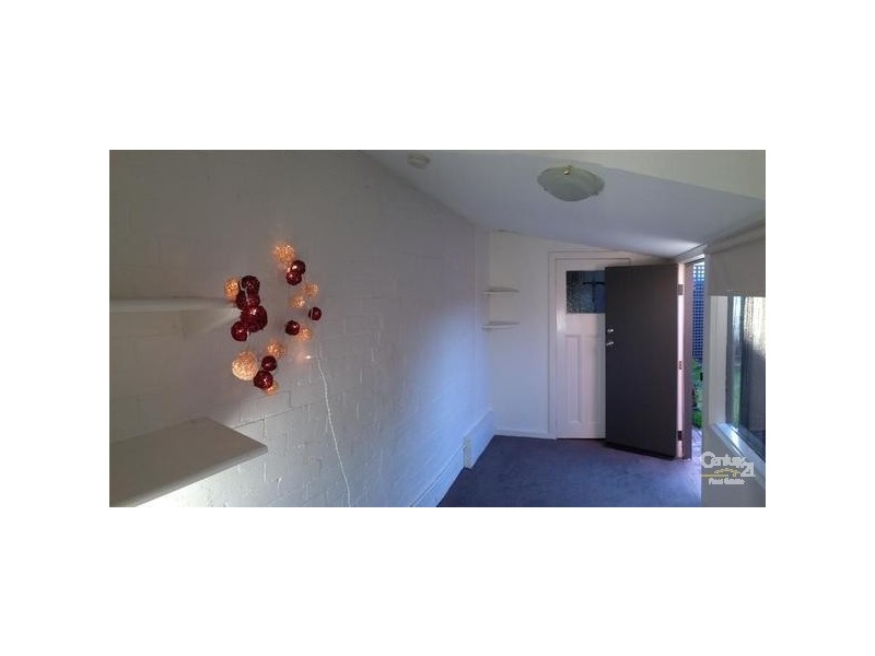 21 Normanby Road, Caulfield North VIC 3161