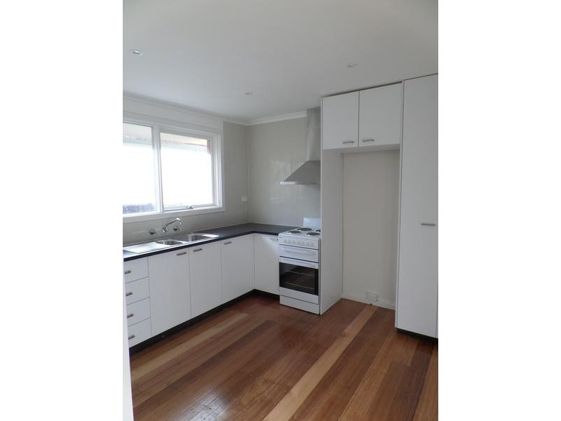 1/4 Woornack Road, Carnegie VIC 3163