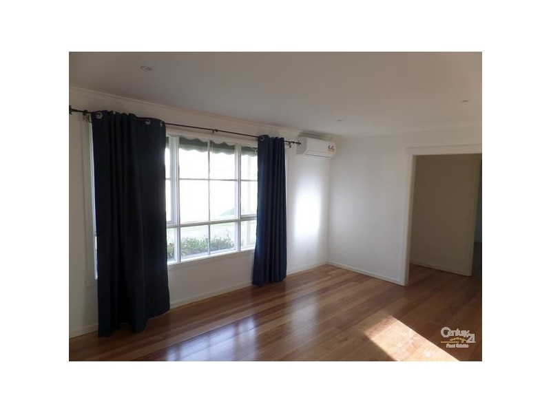 1/4 Woornack Road, Carnegie VIC 3163