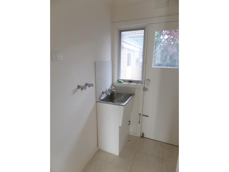 1/4 Woornack Road, Carnegie VIC 3163