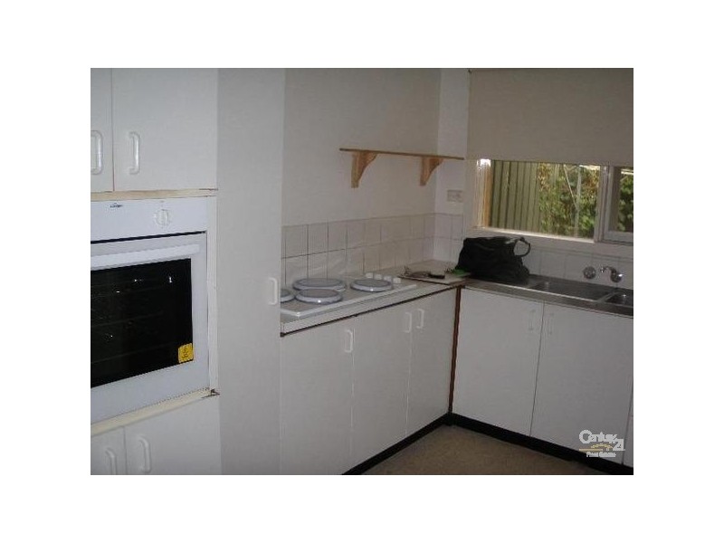 2/7 Gnarwyn Road, Carnegie VIC 3163