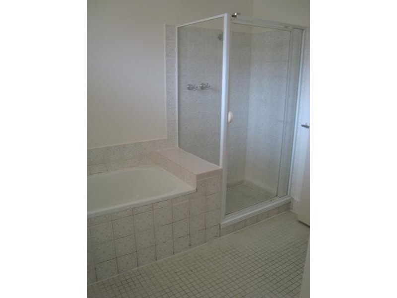 2/6 Browning Avenue, Clayton South VIC 3169