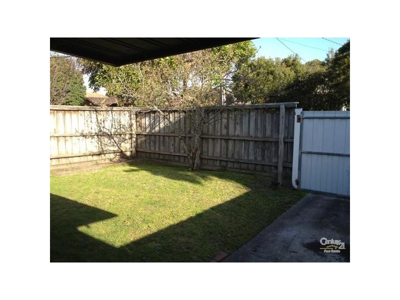 1/10 Moonya Road, Carnegie VIC 3163