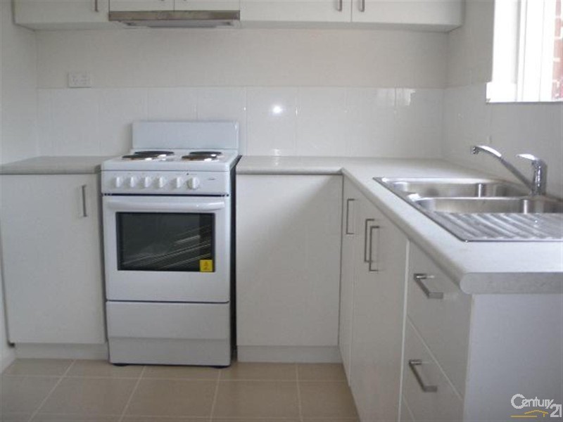 4/94 Eskdale Road, Caulfield North VIC 3161