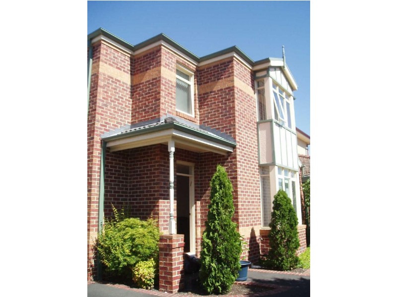 2/9  Bleazby Street, Bentleigh VIC 3204