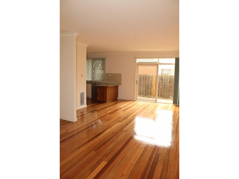 2/9  Bleazby Street, Bentleigh VIC 3204