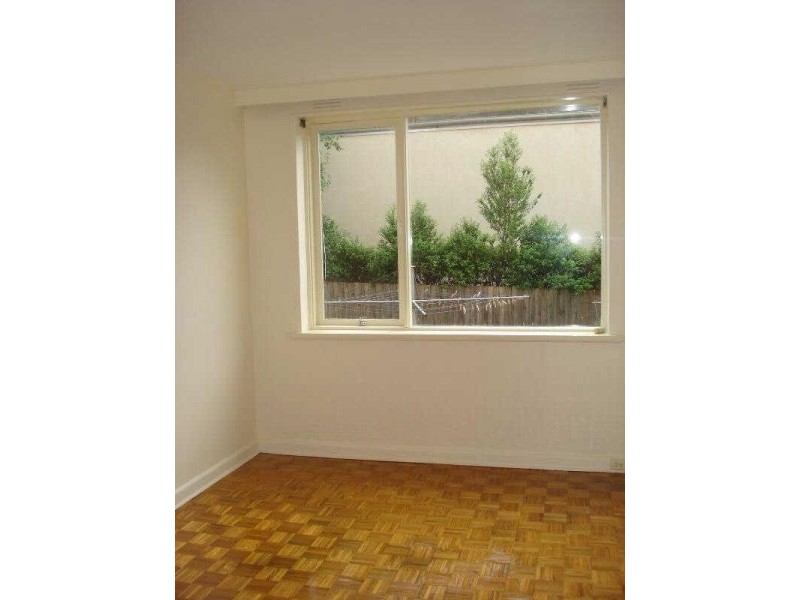 14/24  Acland Street, St Kilda VIC 3182