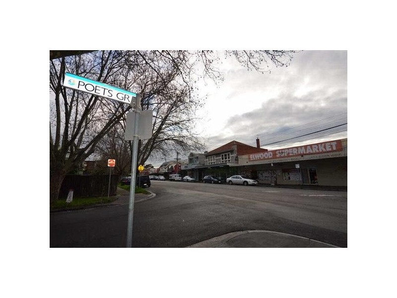 3/4  Poets Grove, Elwood VIC 3184