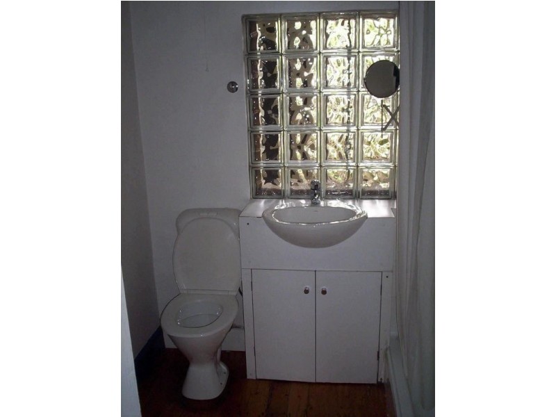 2/4  Loch Street, St Kilda VIC 3182