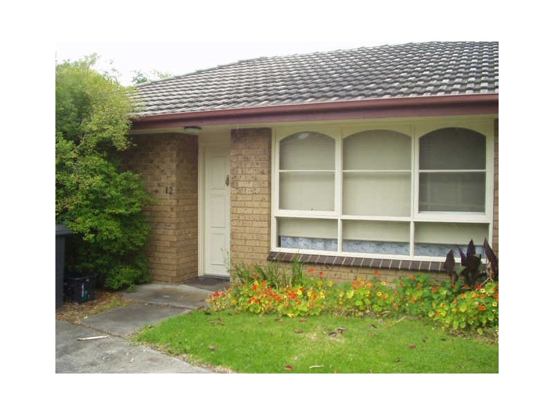12/28  Coorigil Road, Carnegie VIC 3163