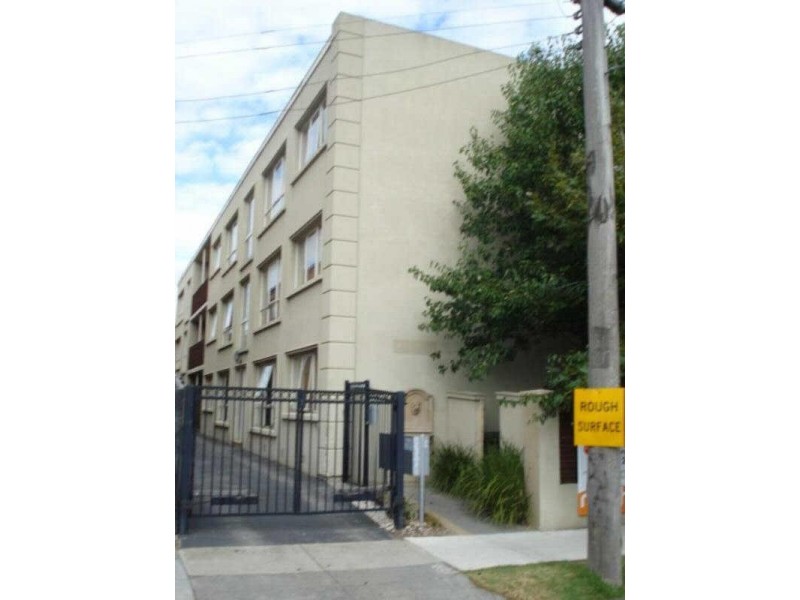 11/58  Barkly Street, St Kilda VIC 3182