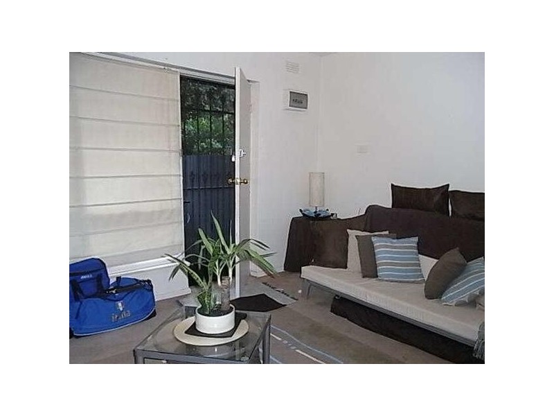 4/24  Rosella Street, Murrumbeena VIC 3163
