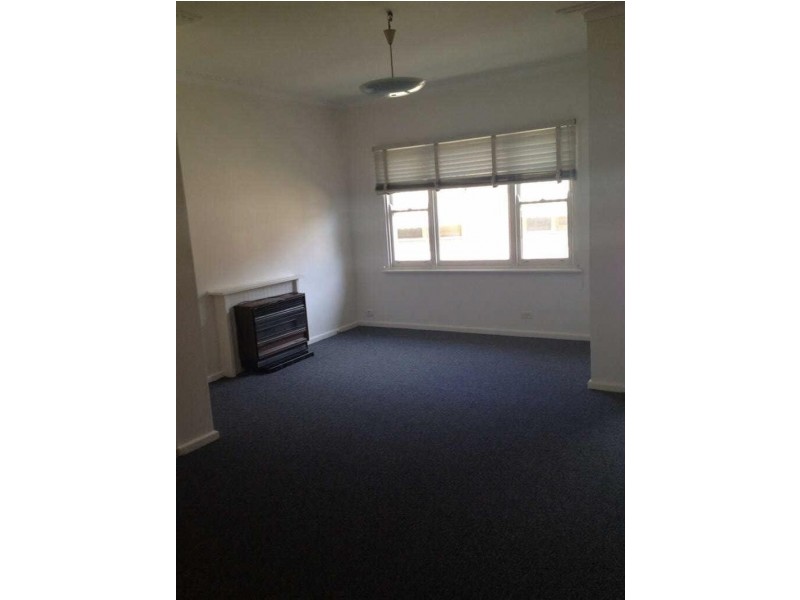 3/102  Truganini Road, Carnegie VIC 3163