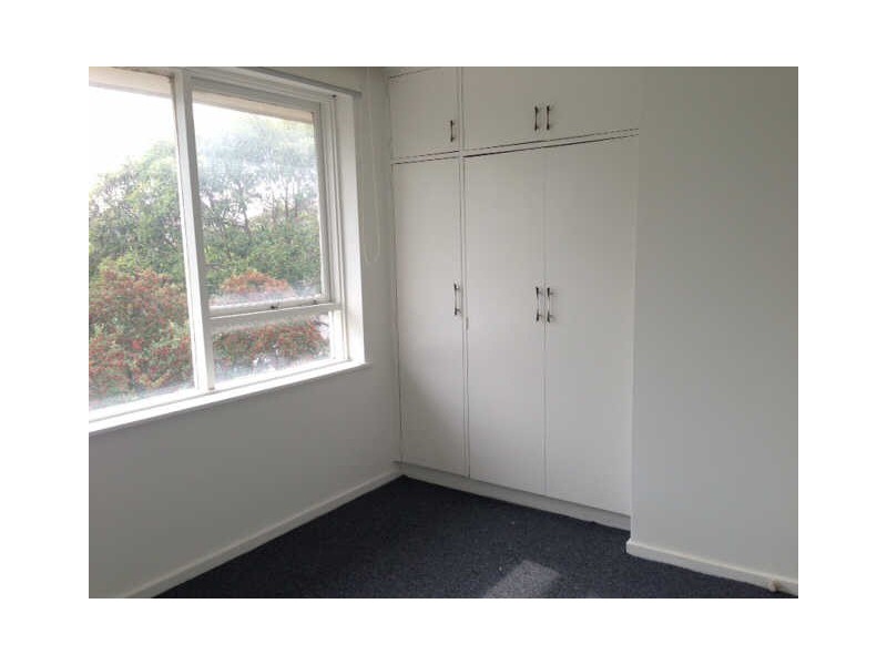 4/17  Sydney Street, Murrumbeena VIC 3163