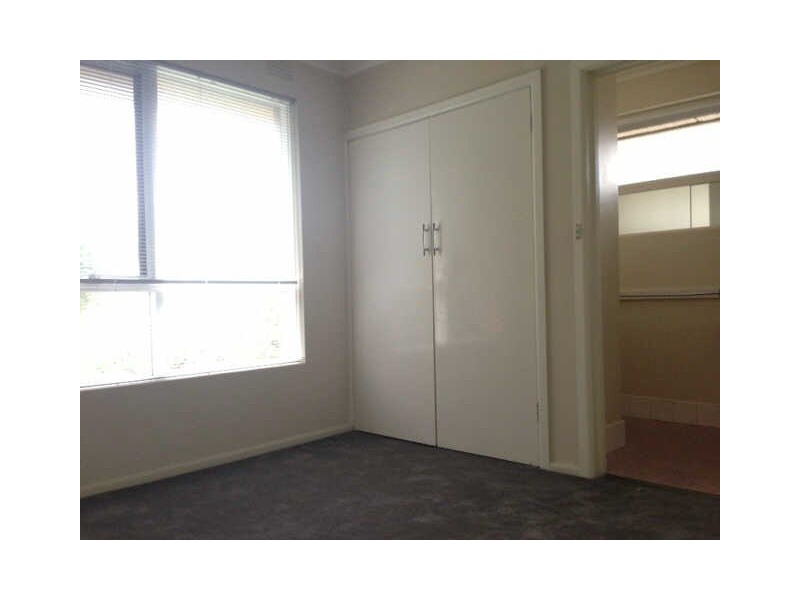 8/10  Rosstown Road, Carnegie VIC 3163