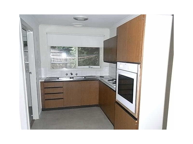 3/7  Gnarwyn Road, Carnegie VIC 3163