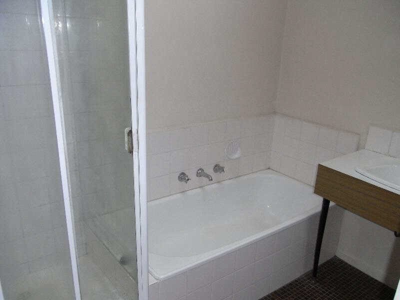 3/7  Gnarwyn Road, Carnegie VIC 3163