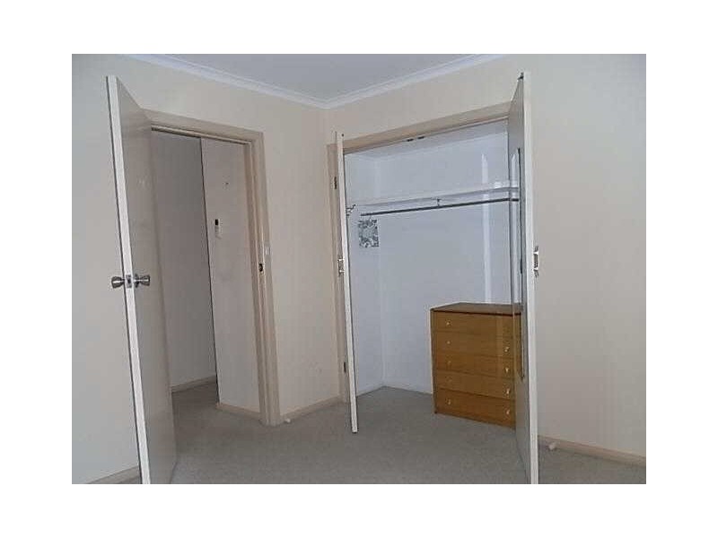 2/31  Railway Parade, Murrumbeena VIC 3163