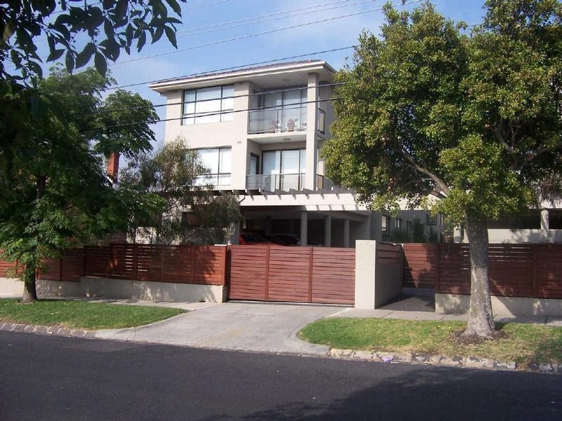 8/118A  Murray Street, Caulfield VIC 3162