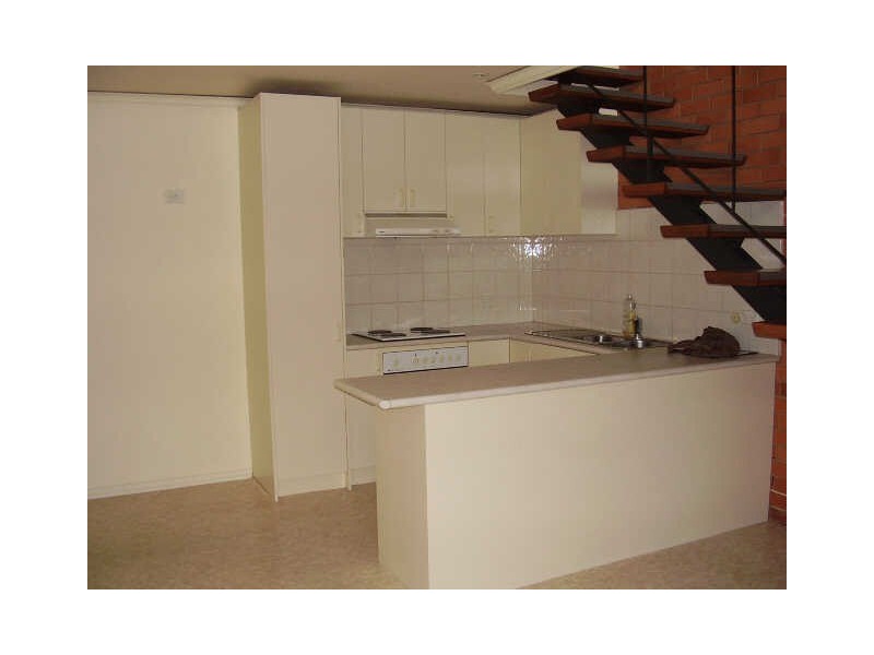 11/375  Neerim Road, Carnegie VIC 3163