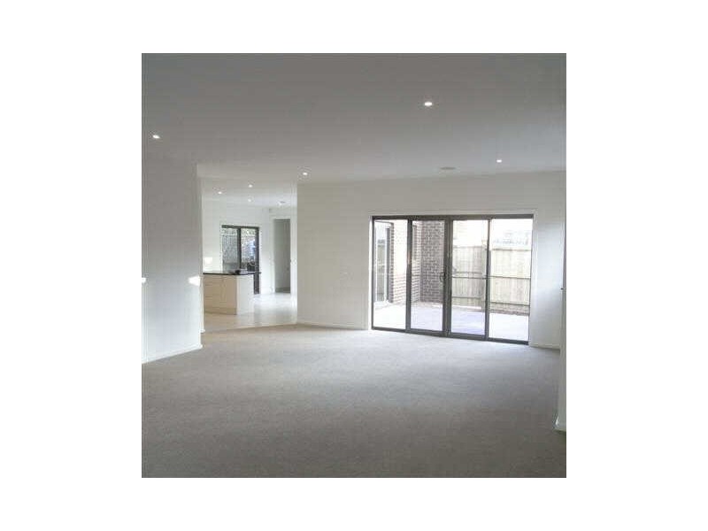 1/73  Waverley Road, Chadstone VIC 3148