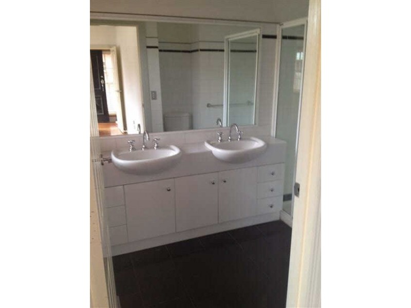 6A  Yendon Road, Carnegie VIC 3163