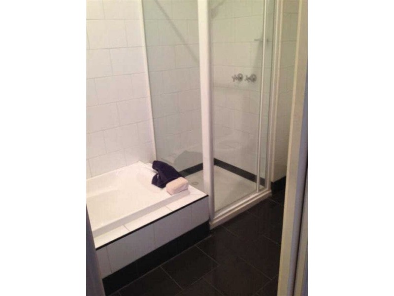 6A  Yendon Road, Carnegie VIC 3163