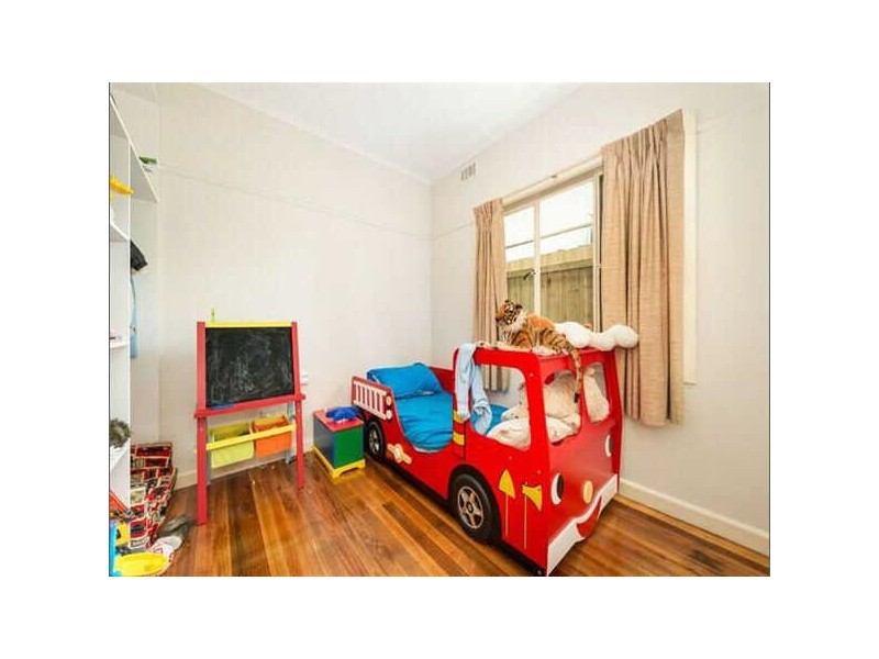 1C  Burnett Street, Mitcham VIC 3132