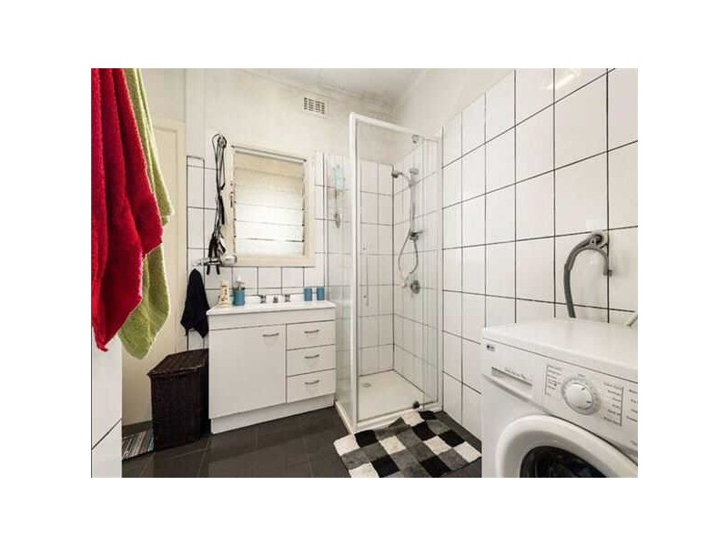 1C  Burnett Street, Mitcham VIC 3132